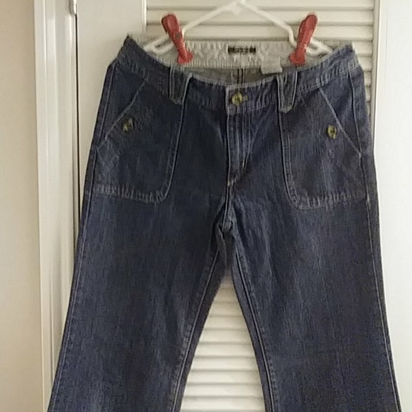 Jeans - Picture 2 of 3